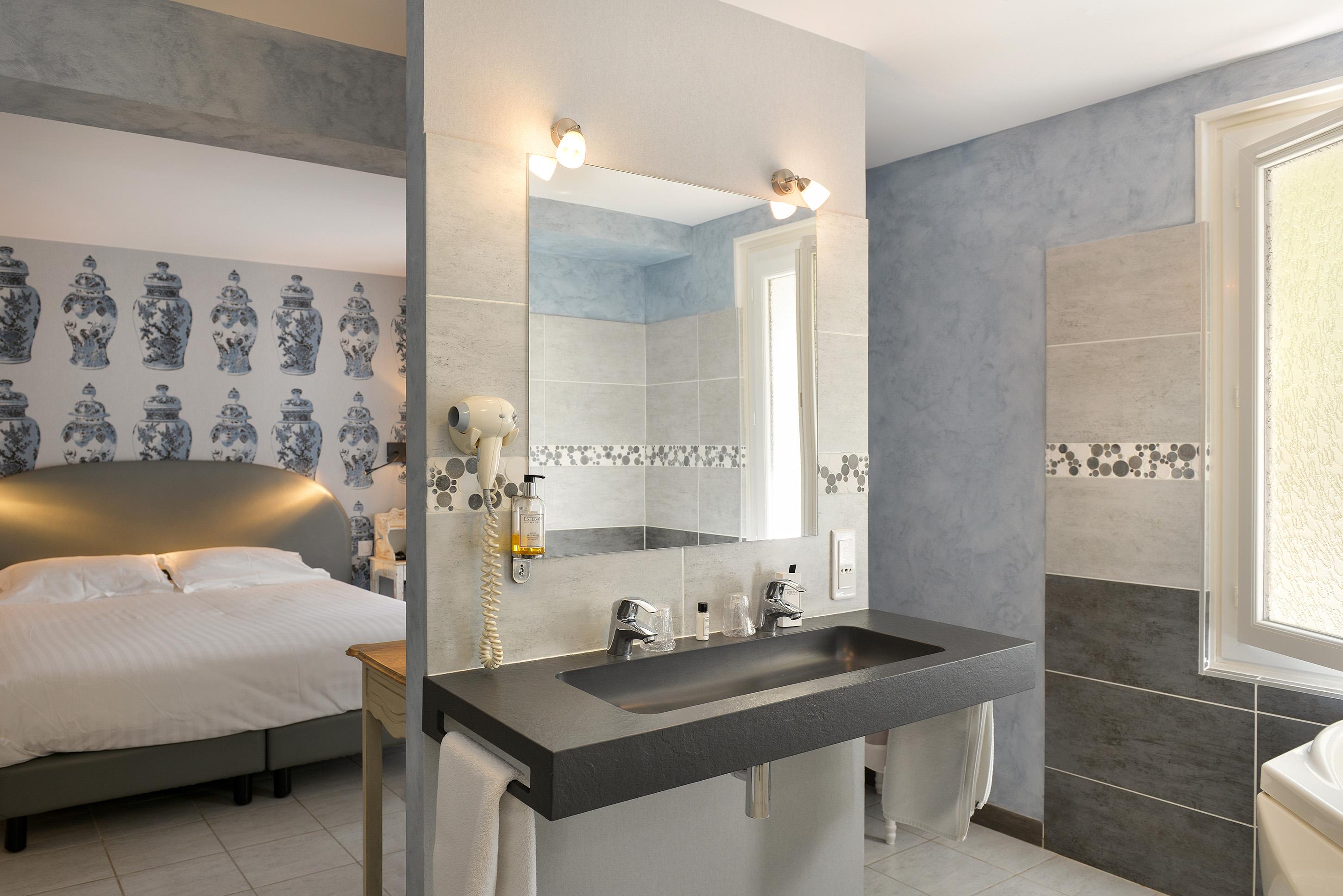 Hotel Logis Domaine De Valaudran à Salbris Extérieur photo