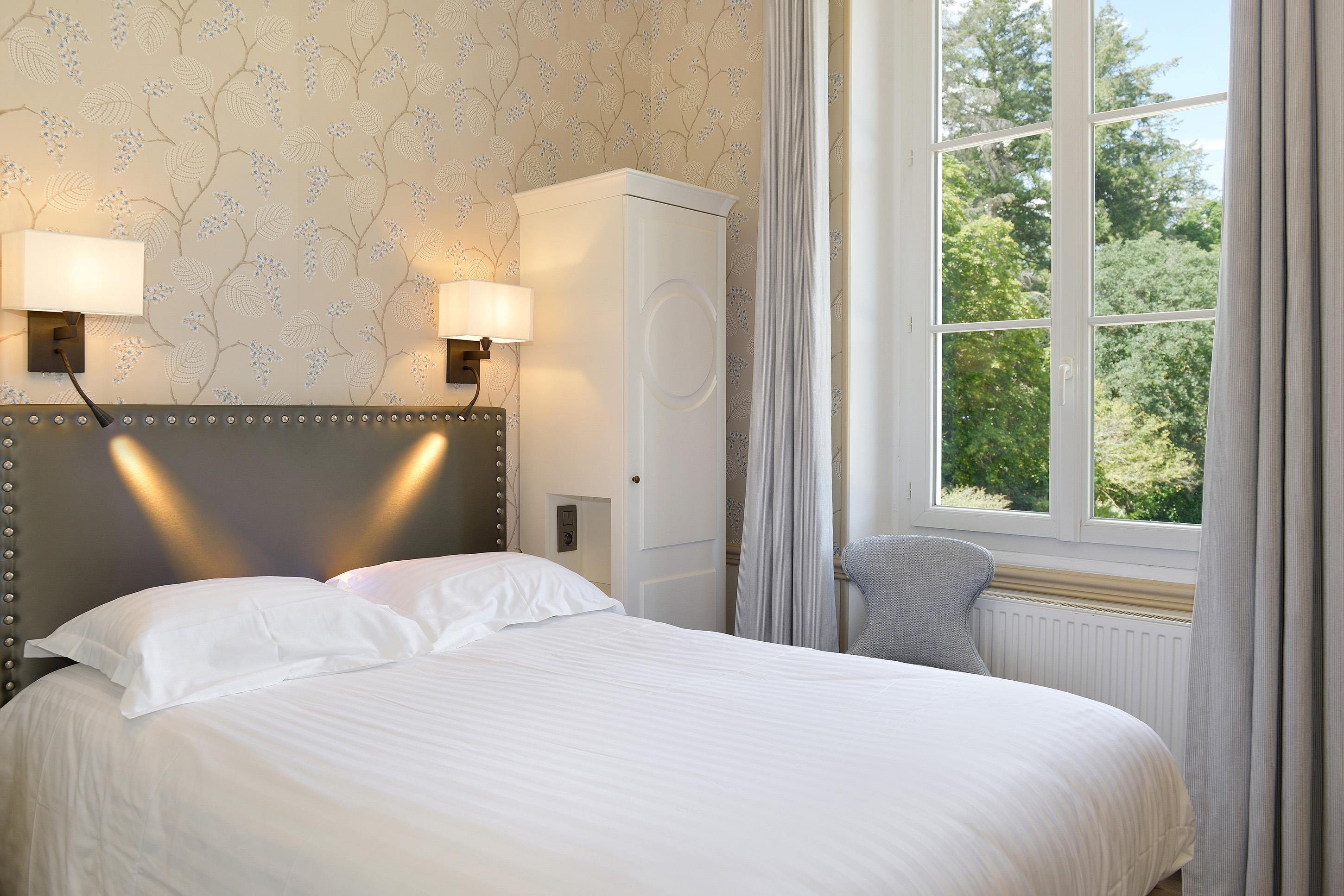Hotel Logis Domaine De Valaudran à Salbris Extérieur photo